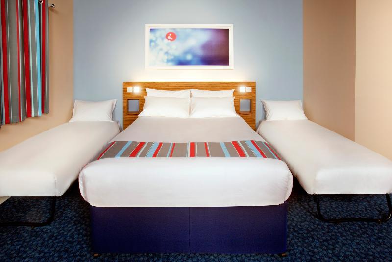 Travelodge Alton Four Marks Eksteriør bilde