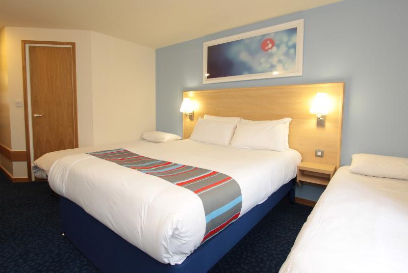 Travelodge Alton Four Marks Eksteriør bilde